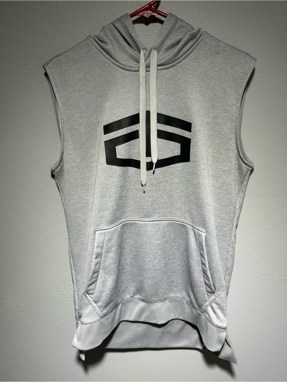 Tapout Sleeveless Grey Hoodie